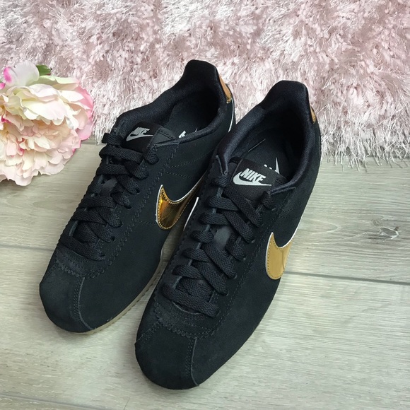 all black suede cortez